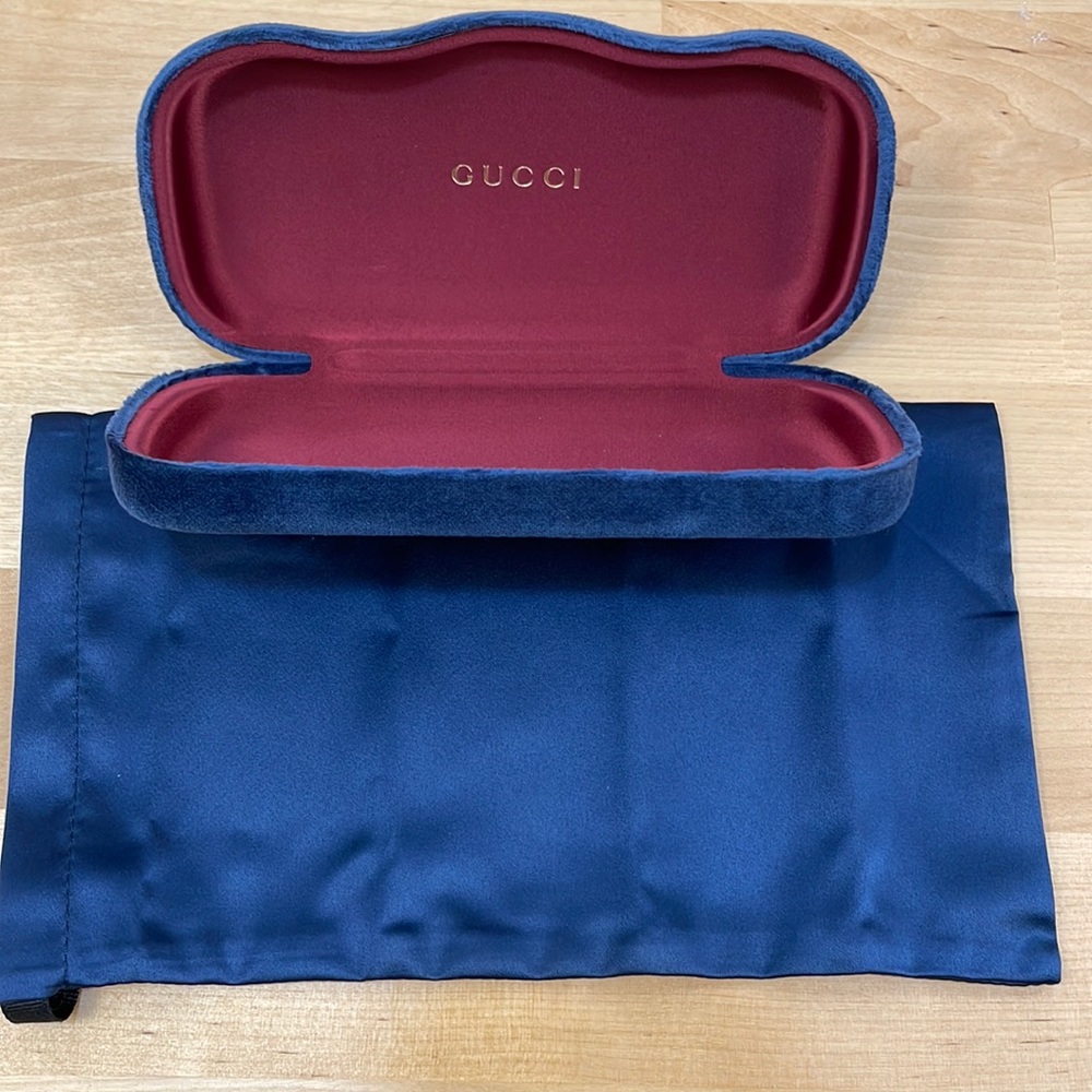 Gucci Sunglass Case in navy blue